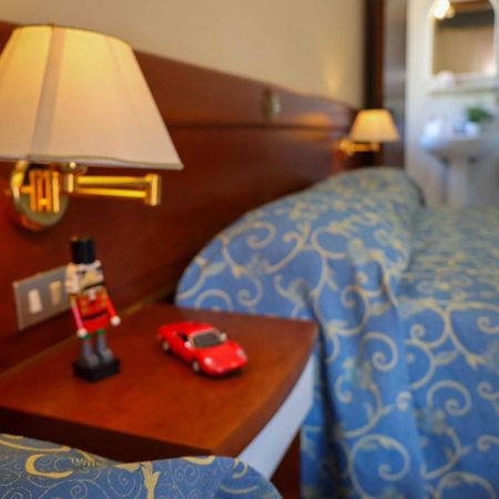 Easy Hotel Meryon Sottomarina Ngoại thất bức ảnh