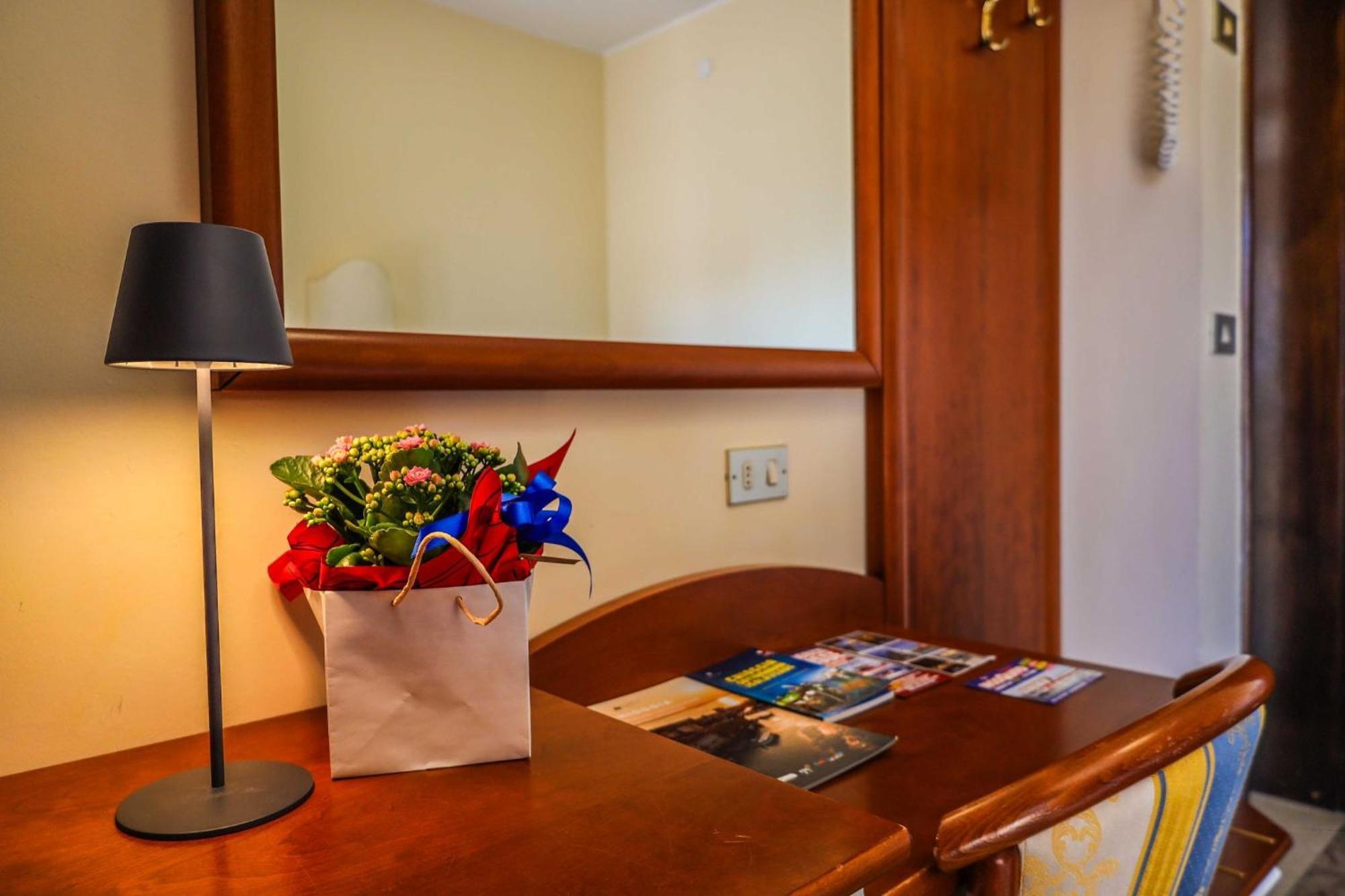 Easy Hotel Meryon Sottomarina Ngoại thất bức ảnh