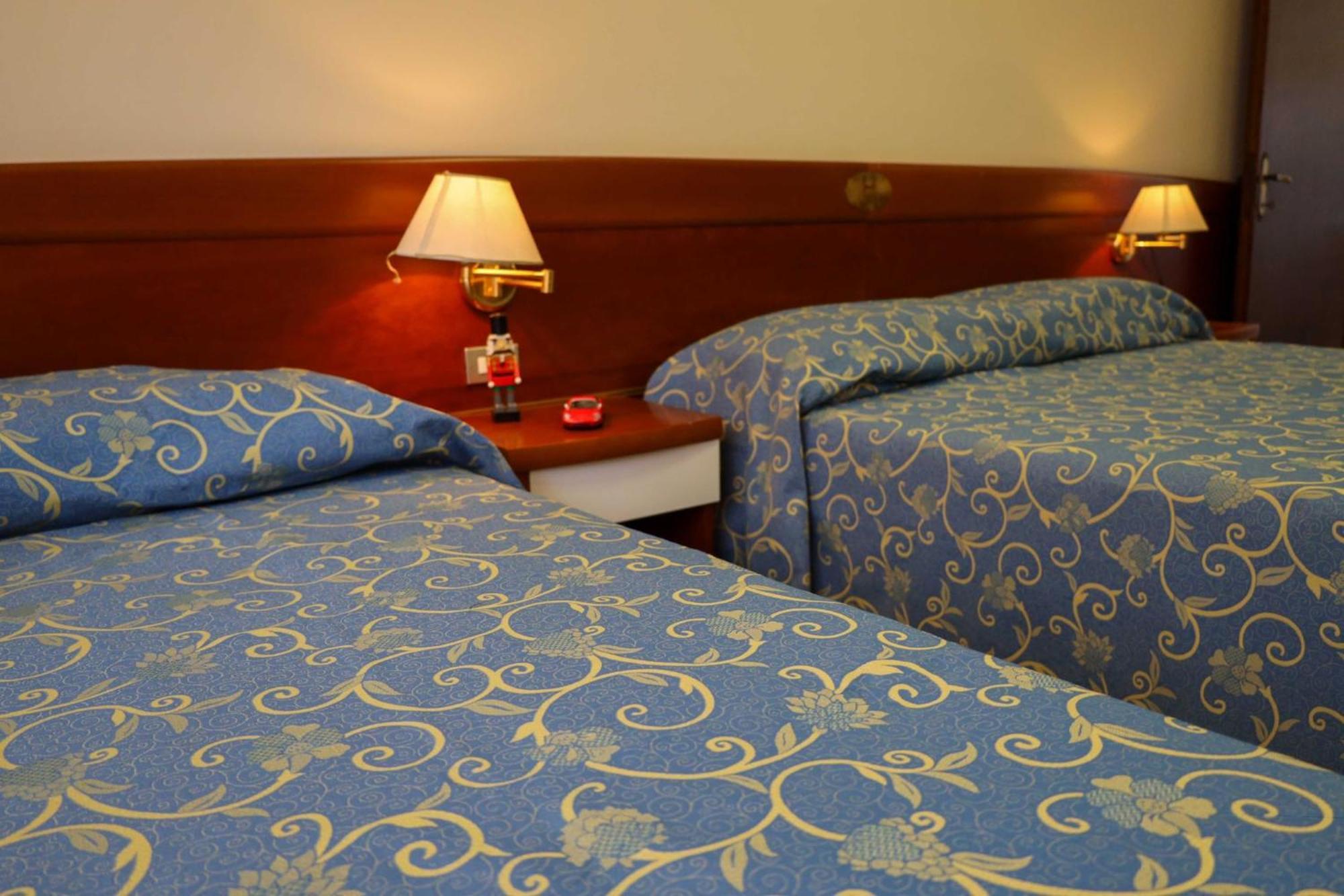 Easy Hotel Meryon Sottomarina Ngoại thất bức ảnh