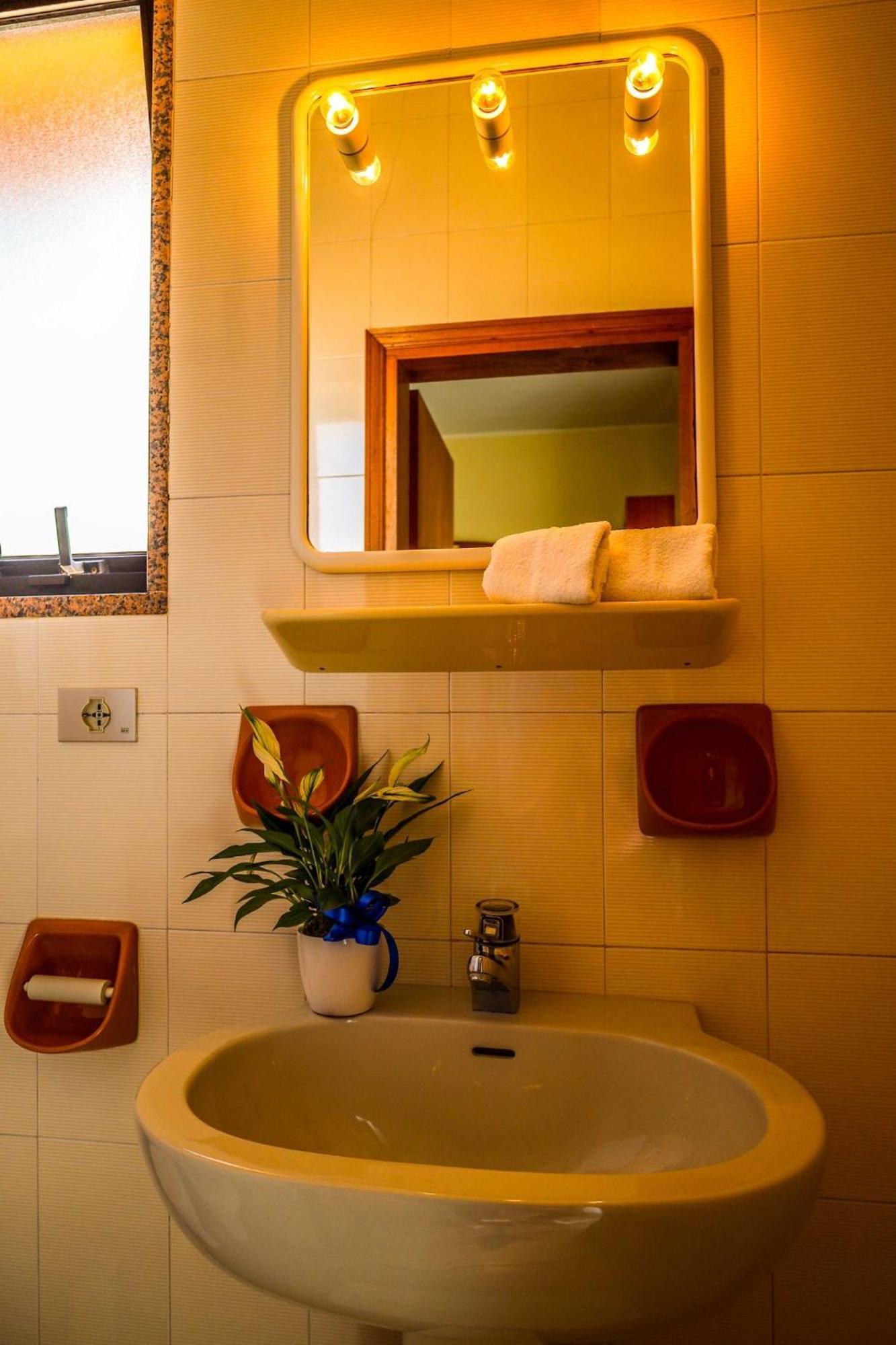 Easy Hotel Meryon Sottomarina Ngoại thất bức ảnh