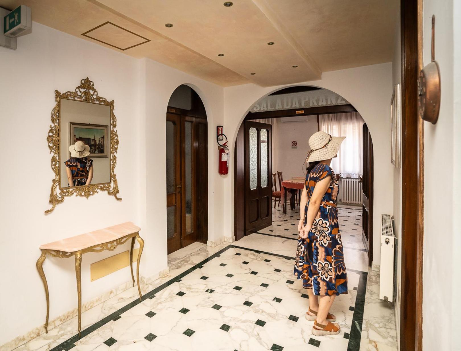 Easy Hotel Meryon Sottomarina Ngoại thất bức ảnh