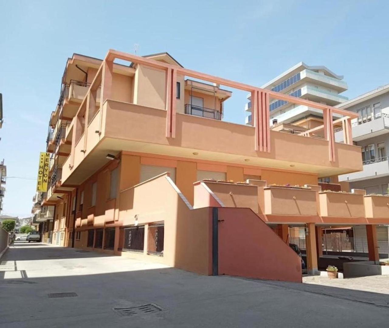 Easy Hotel Meryon Sottomarina Ngoại thất bức ảnh
