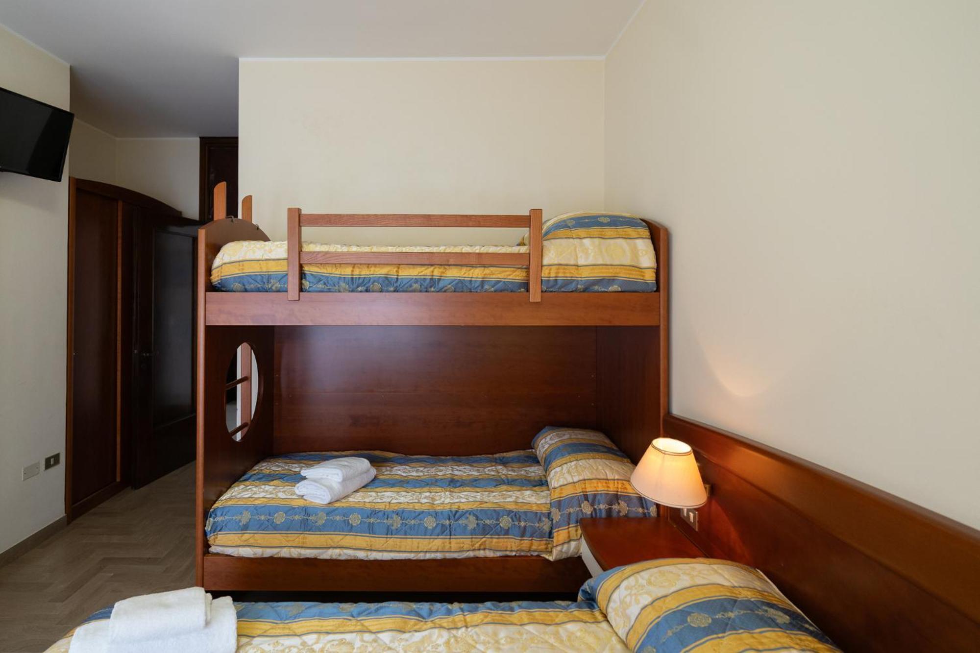 Easy Hotel Meryon Sottomarina Ngoại thất bức ảnh